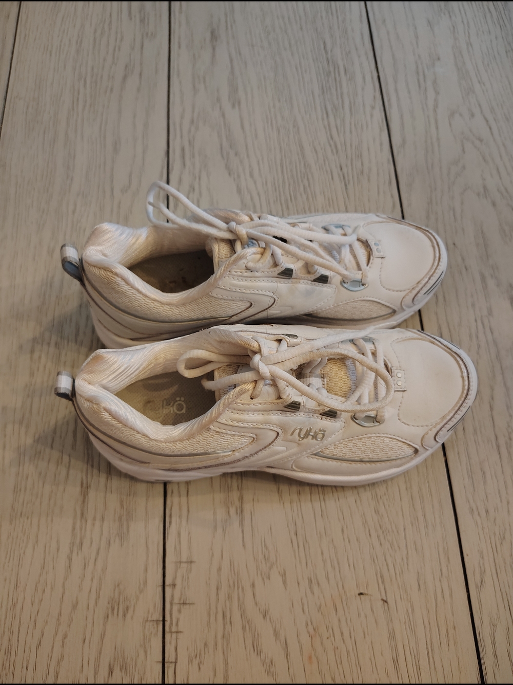 Ryka C2 Women's White Walking‎ Sneakers Mesh Leather Silver Accents Size 6.5